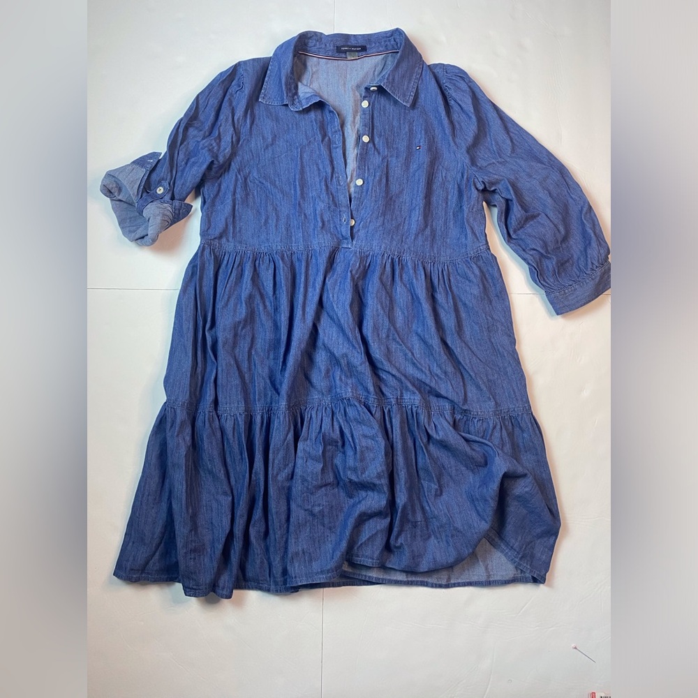 Vintage 00’s Tommy Hilfiger women’s sleeved button front flare Denim Dress sz 10